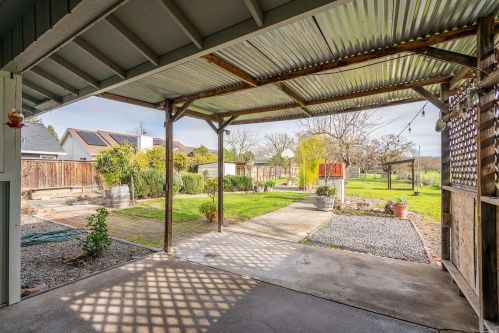 6530 Old Redwood Hwy, Santa Rosa CA  95403-1480 exterior
