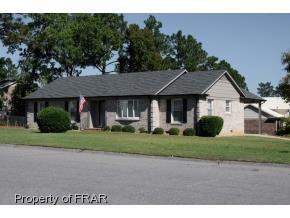 427 Shoreline Dr, Fayetteville, NC 28311-1277