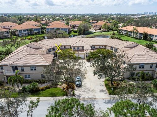 9070 Palmas Grandes Blvd, Bonita Springs, FL 34135-2833