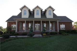 1417 Drakes Creek Rd, Hendersonville, TN 37075-8524