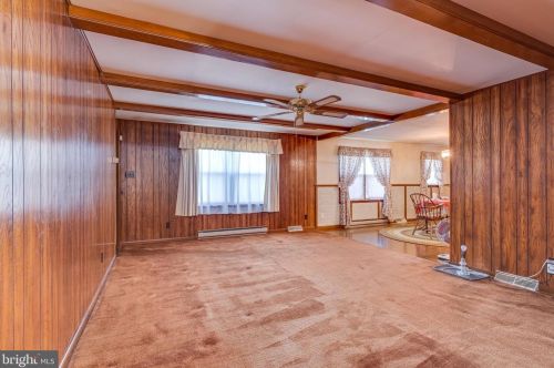 147 Euclid Ave, Charles Town WV  25414-1111 exterior