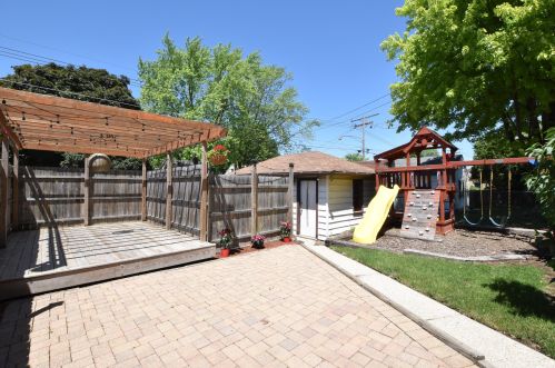 3009 77 St, Milwaukee WI 53222-5018 exterior