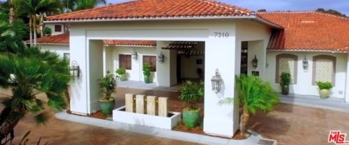 7210 Blue Heron Pl, Carlsbad CA  92011-4911 exterior