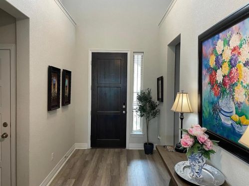 412 Fair Oaks Dr, Georgetown TX  78628 exterior