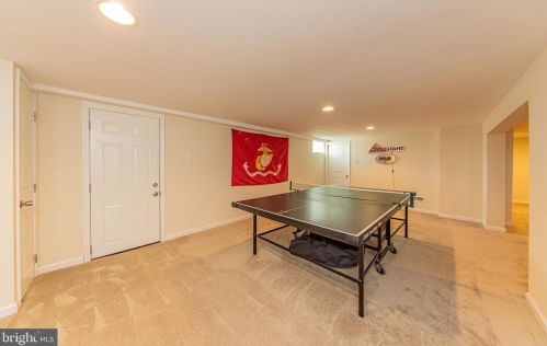 103 Dolington Rd, Yardley PA 19067-2621 exterior