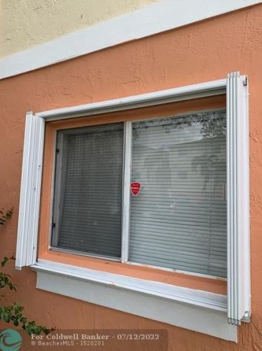 3630 56th Ave, Hollywood FL  33021-2252 exterior