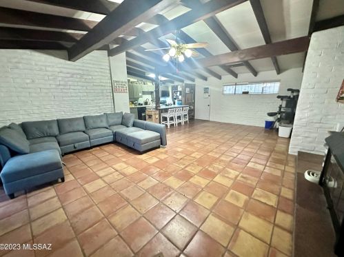 110 Montego Dr, Tucson AZ  85710-1315 exterior