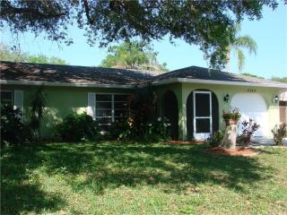 5549 Rollingwood Dr, Sarasota, FL 34232-5813