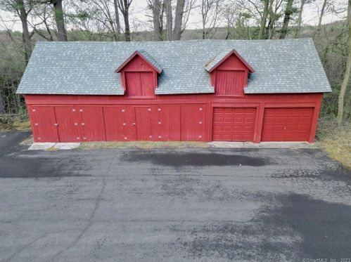 28 Granby Rd, Granby CT  06035-2100 exterior