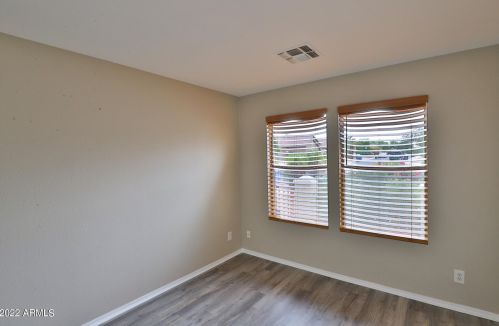 9017 11th Pl, Phoenix AZ  85042-7865 exterior