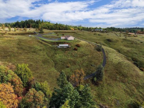 7351 Third Gate Rd, Willits CA  95490-9037 exterior