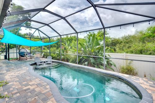 407 York Dale Dr, Ruskin, FL 33570-3229