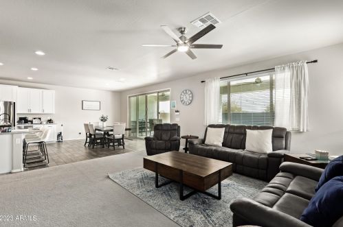 4009 79th Dr, Phoenix AZ  85043-3502 exterior