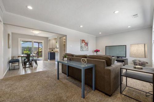 1200 Judson St, Belmont, CA 94002-2845