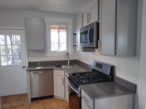 462 Walnut St, Pittsburgh PA  15238-3351 exterior