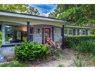 1307 Brandonwood Dr, Brandon, FL 33510-2604