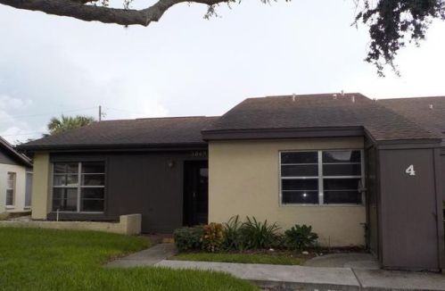 3849 Staysail Ln, Tarpon Springs, FL 34691-5254