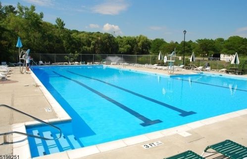 92 Canada Goose Dr, Hackettstown NJ  07840-3135 exterior