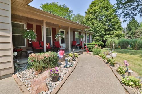 758 Meridian Rd, Valpo, IN 46385-8506