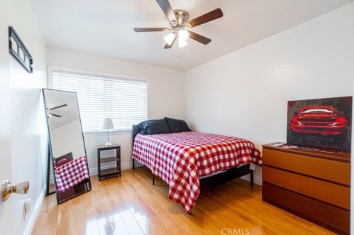 19406 Pricetown Ave, Long Beach CA  90746-2680 exterior