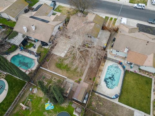 15530 Lottie Way, Lathrop CA  95330-9475 exterior