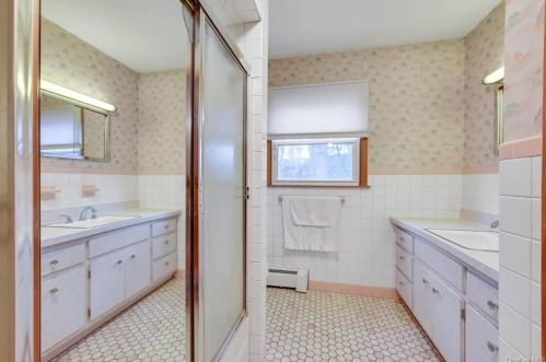 384 New Vernon Rd, Middletown NY  10940-7535 exterior