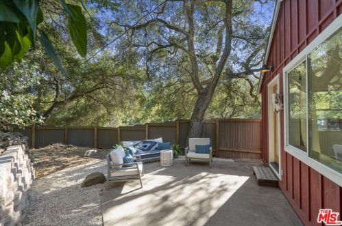 328 Topanga Canyon Blvd, Topanga, CA 90290-3838