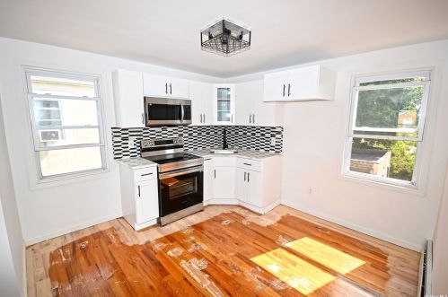 134-21 232nd St, Jamaica, NY 11413-2110