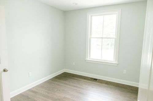 10 Woodward Rd, Lincoln RI  02865-4917 exterior