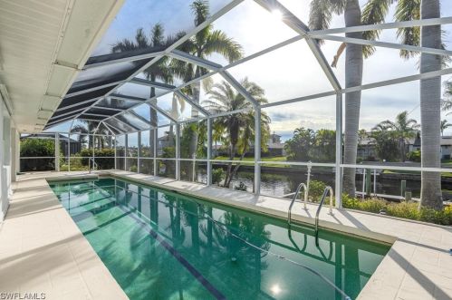 2108 25th Ter, Cape Coral, FL 33904-3277