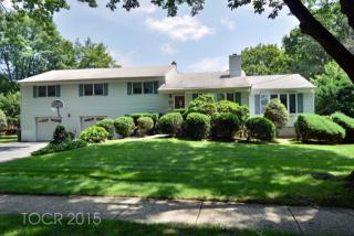 303 Georgian Dr, Paramus, NJ 07652-4220