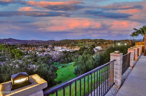 29267 Deep Shadow Dr, Calabasas CA  91301-1521 exterior