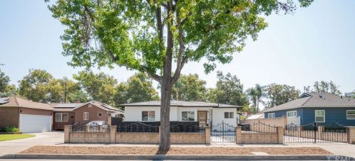 381 Devon Rd, Orange, CA 92868-3706