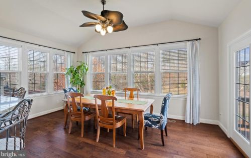 15340 Wits End Dr, Woodbridge VA  22193-5889 exterior