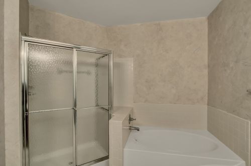 369 Southwind Ln, Covington KY  41016-1715 exterior