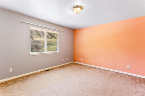 25592 Fairbanks Pl, Willits CA  95490-8910 exterior