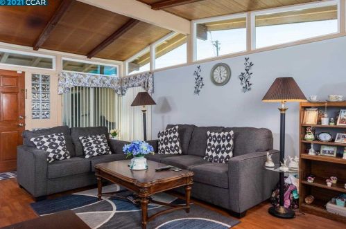 27565 Verona Ave, Hayward, CA 94545-4026