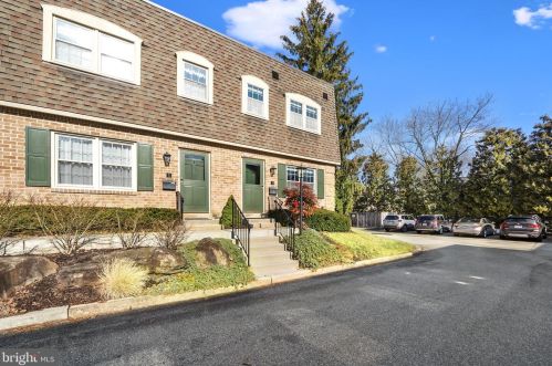 5 Lisa Way, Wayne, PA 19087-4012