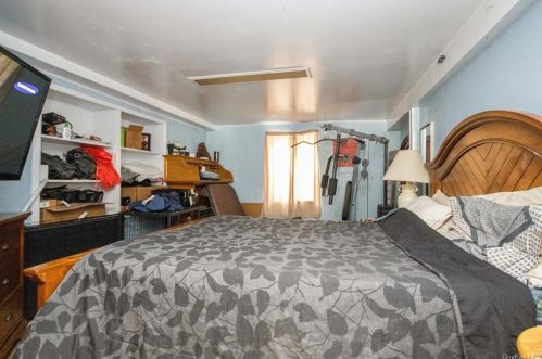 215 Croton Dam Rd, Crotonville NY  10562-2106 exterior