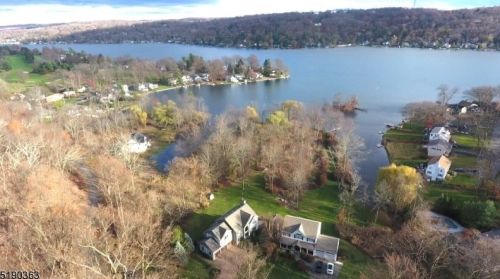 608 Shore Trl, Sparta NJ  07871-1329 exterior