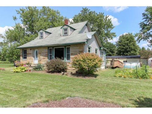 11689 Indian Hollow Rd, North Eaton, OH 44044-9142
