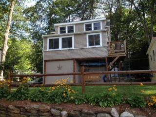 7 Maple Ave, Northwood, NH 03261-3743