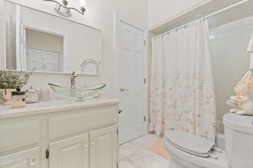 1360 State Park Rd, Sunny Hills FL  32428-6067 exterior