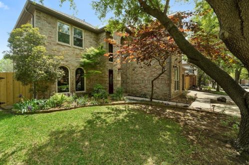 3108 Oak Meadow Dr, Lewisville TX  75028-7626 exterior