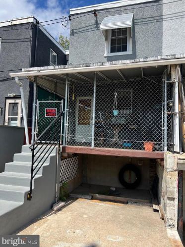 630 Cayuga St, Philadelphia, PA 19140-2339
