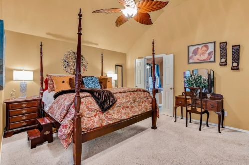 5352 Warm Springs Trl, Fort Worth TX  76137-3922 exterior