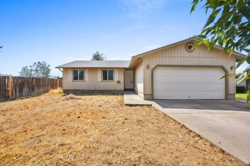 2812 Pumice Ave, Eagle Crest, OR 97756-7705