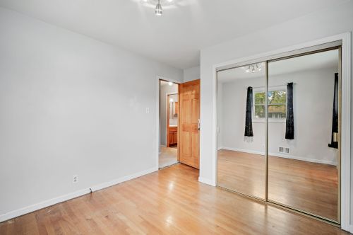 2439 Alvina Ave, Milwaukee WI 53221-4957 exterior