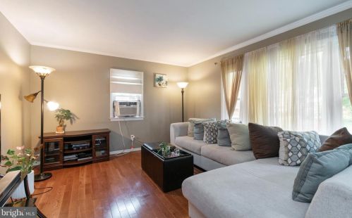 19 Carolina Ave, Yardley, PA 19067-7516