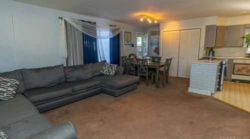 60 Marion St, Bridgeport CT  06606-4675 exterior